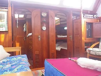 ** Hotel en barco St Thomas Stay On Sailboat Ragamuffin Incl Meals Water Toys Water Island Islas Vírgenes (EEUU)